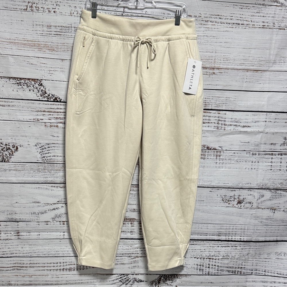 NWT Athela Allure Jogger